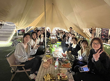 2023年11月優秀員工露營櫻桃樹下團建